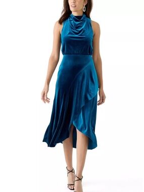 Vince Camuto
Women's Sleeveless Cowl Neck Solid Velvet Fit and Flare Dress